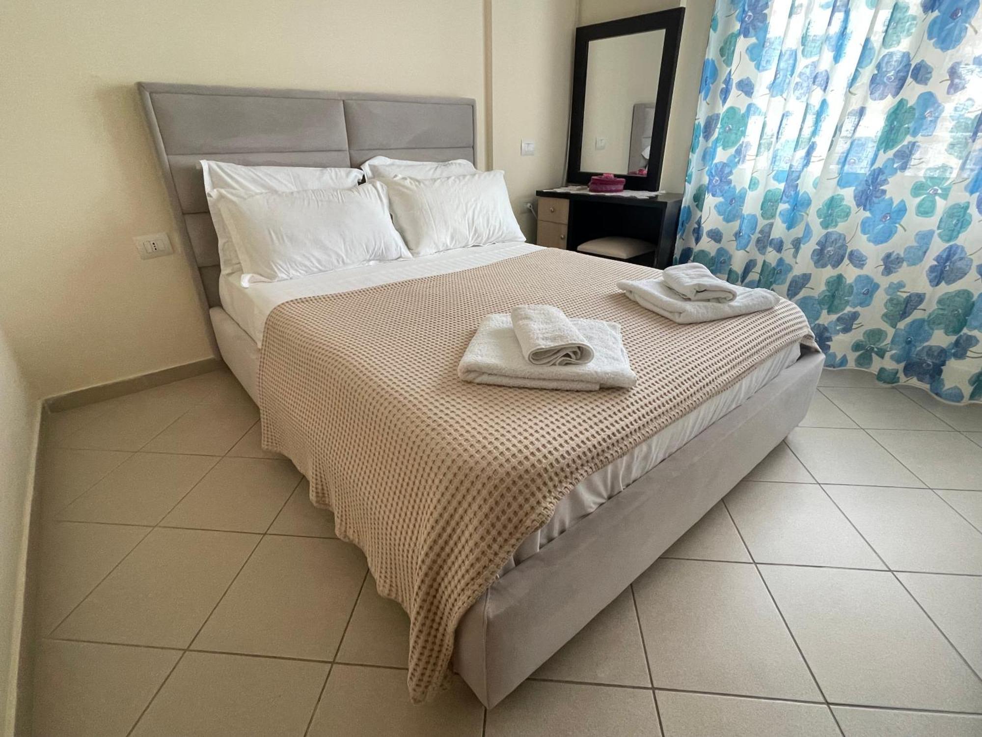 Ioanian Blue Apartament Химар Екстериор снимка